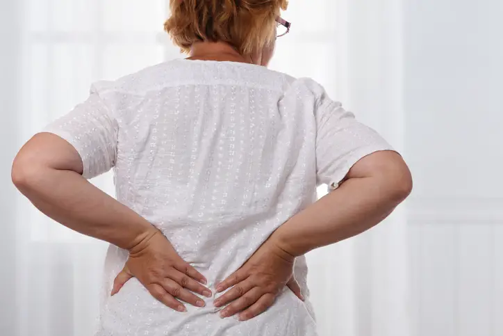 Schmerzen im Bein aufgrund von Kreuzschmerzen können vom unteren Rücken ausgehen