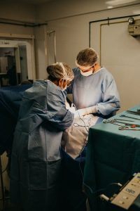 operation for patologisk dorsal kyfose