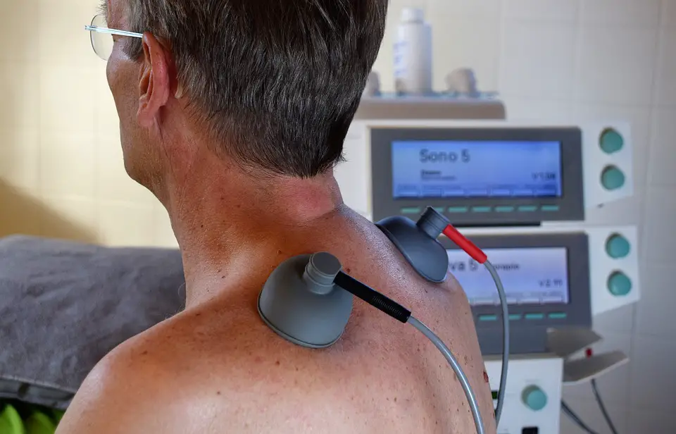 eletroterapia após uma entorse cervical