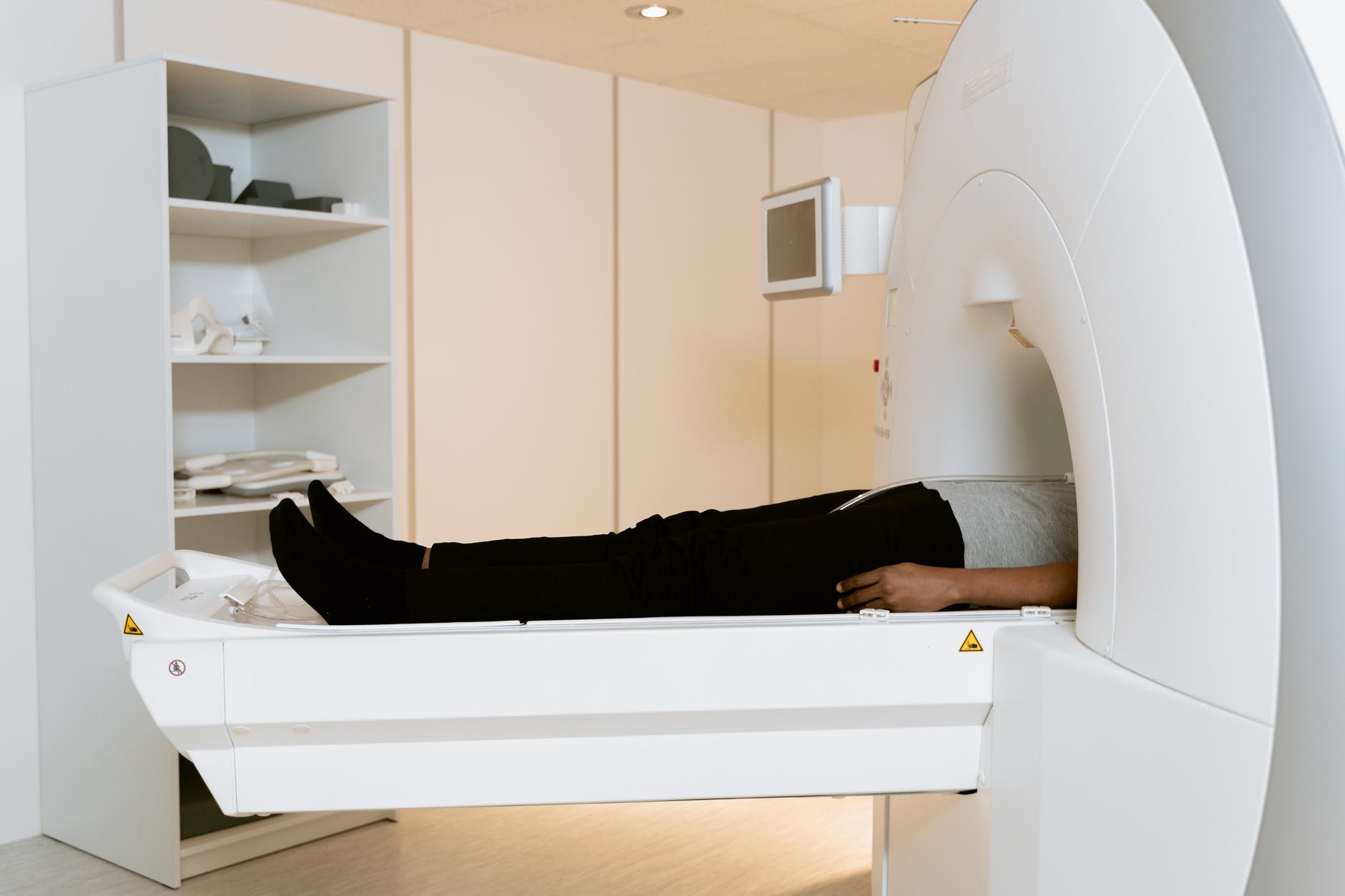 lumbal mri intra svampet brok
