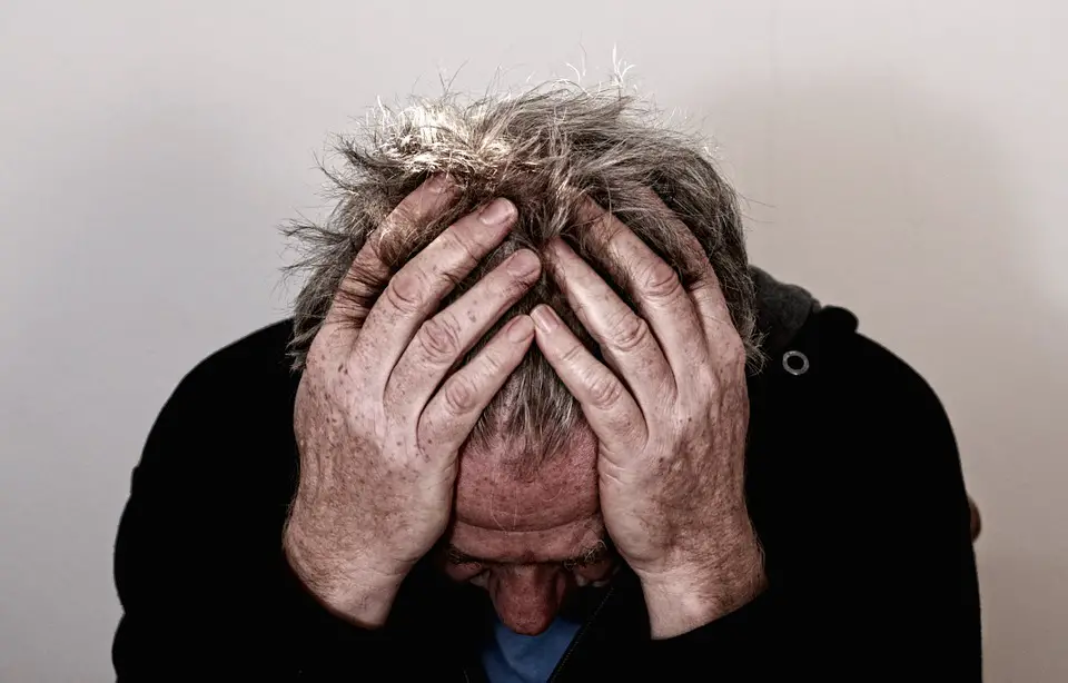 stressforværrende symptomer på livmoderhalsbrok