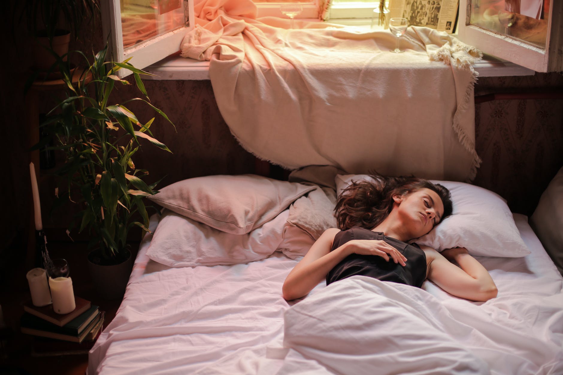 douleur au sacrum pendant le sommeil