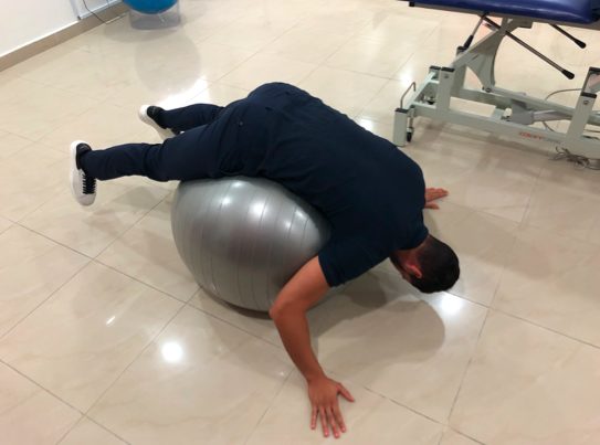 Tração lombar bola suíça