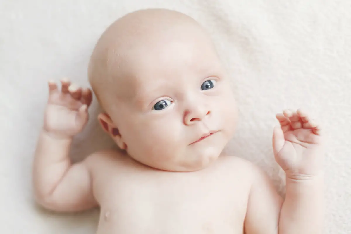 Angeborener Torticollis: Störung bei Neugeborenen (Übungen)