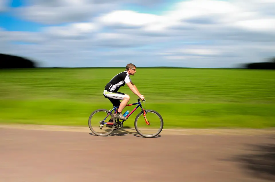 ركوب الدراجات وآلام الظهر: الوقاية والمشورة