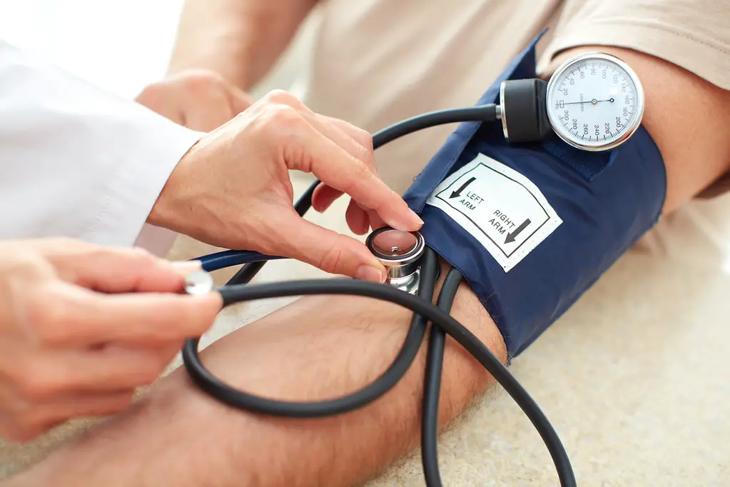 hypertension reliée à l'arthrose cervicale