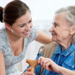 Troubles de l'équilibre chez les personnes âgées : quelles causes ?