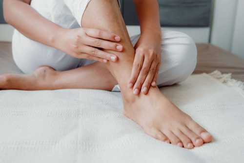 feet GettyImages 1175216118 2000 0053573c78e24ae996b8de3af54e6e0a Swollen feet: grandmother's remedies