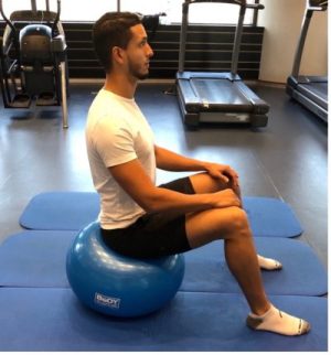 Exercice 3 : Position assise sur ballon Suisse